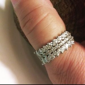 925 Sterling Silver Ring      925 STAMPED